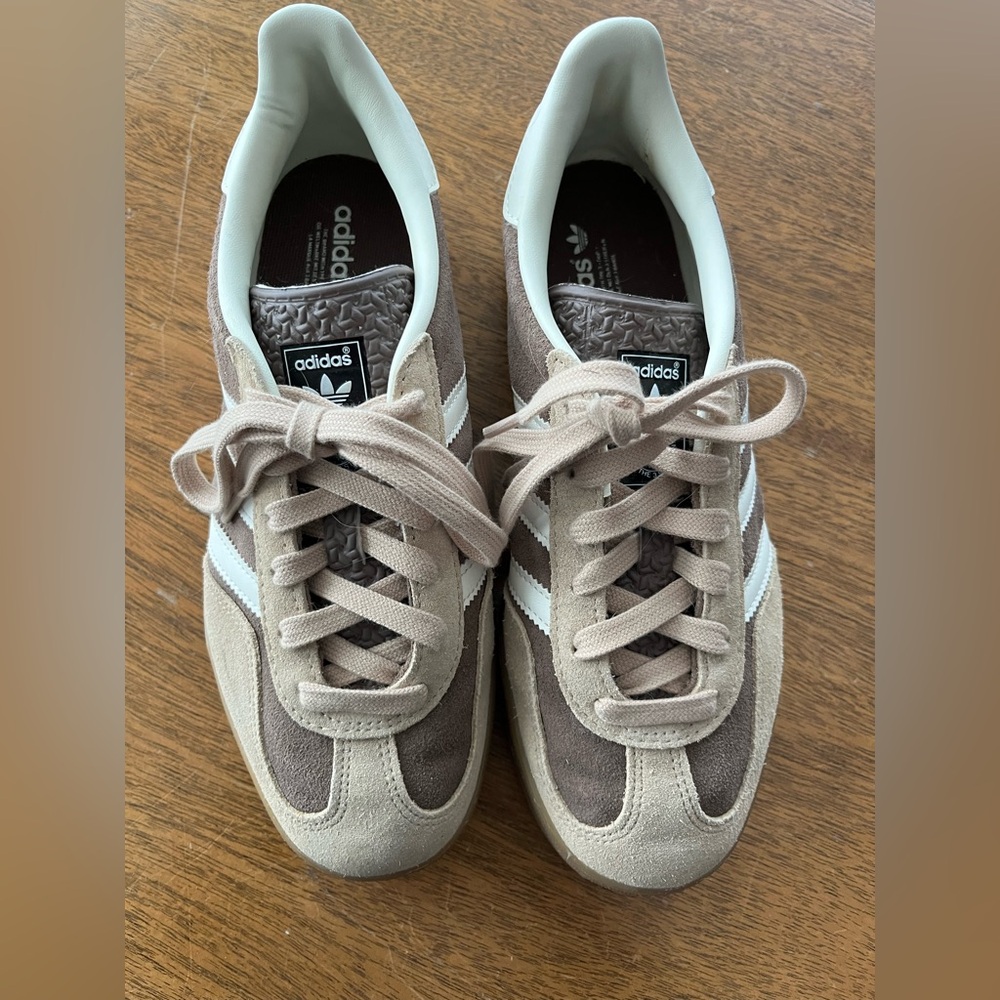 Adidas Gazelle Earth Strata Cloud Sneakers Women’s size 7 1/2 - Men’s 6